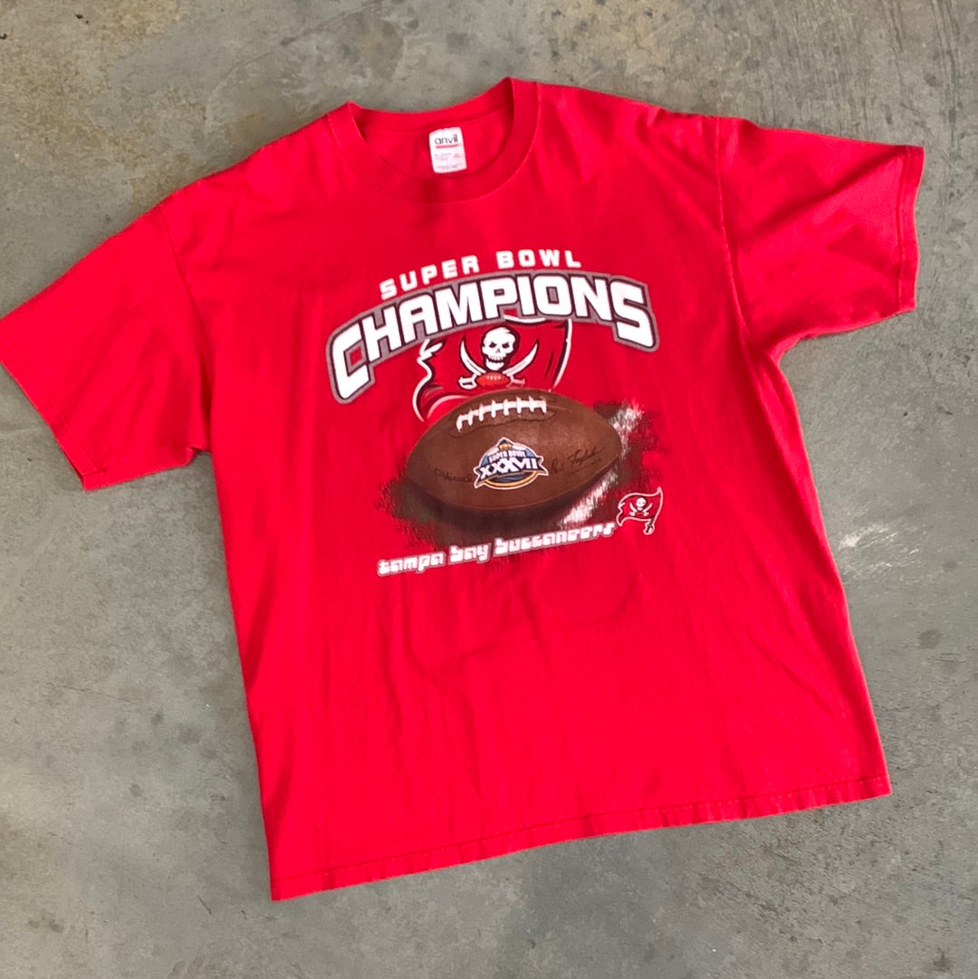 Tampa Bay Bucs Super Bowl Shirt - M