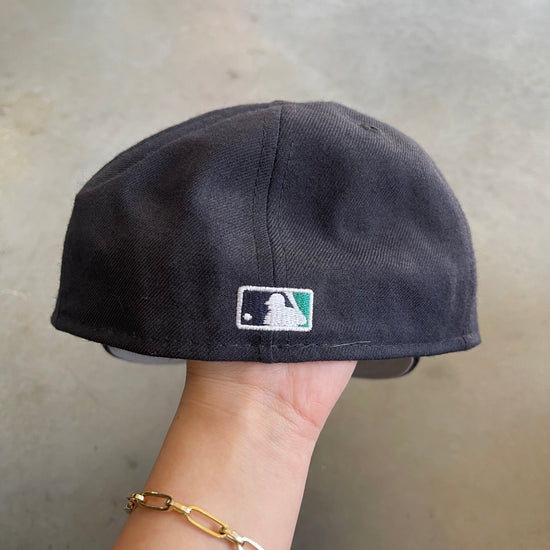 Seattle Mariners Fitted Hat - Size 7 ⅛