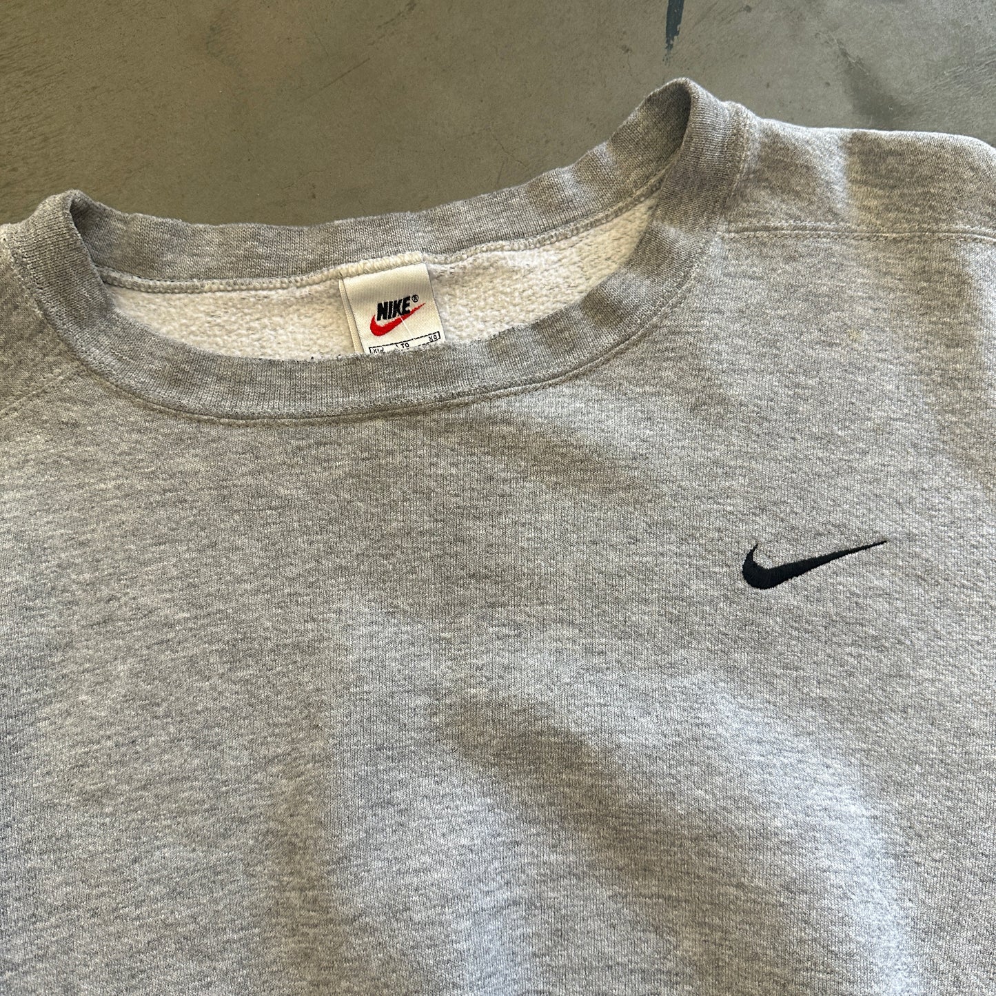 Nike Cropped Fit Crewneck