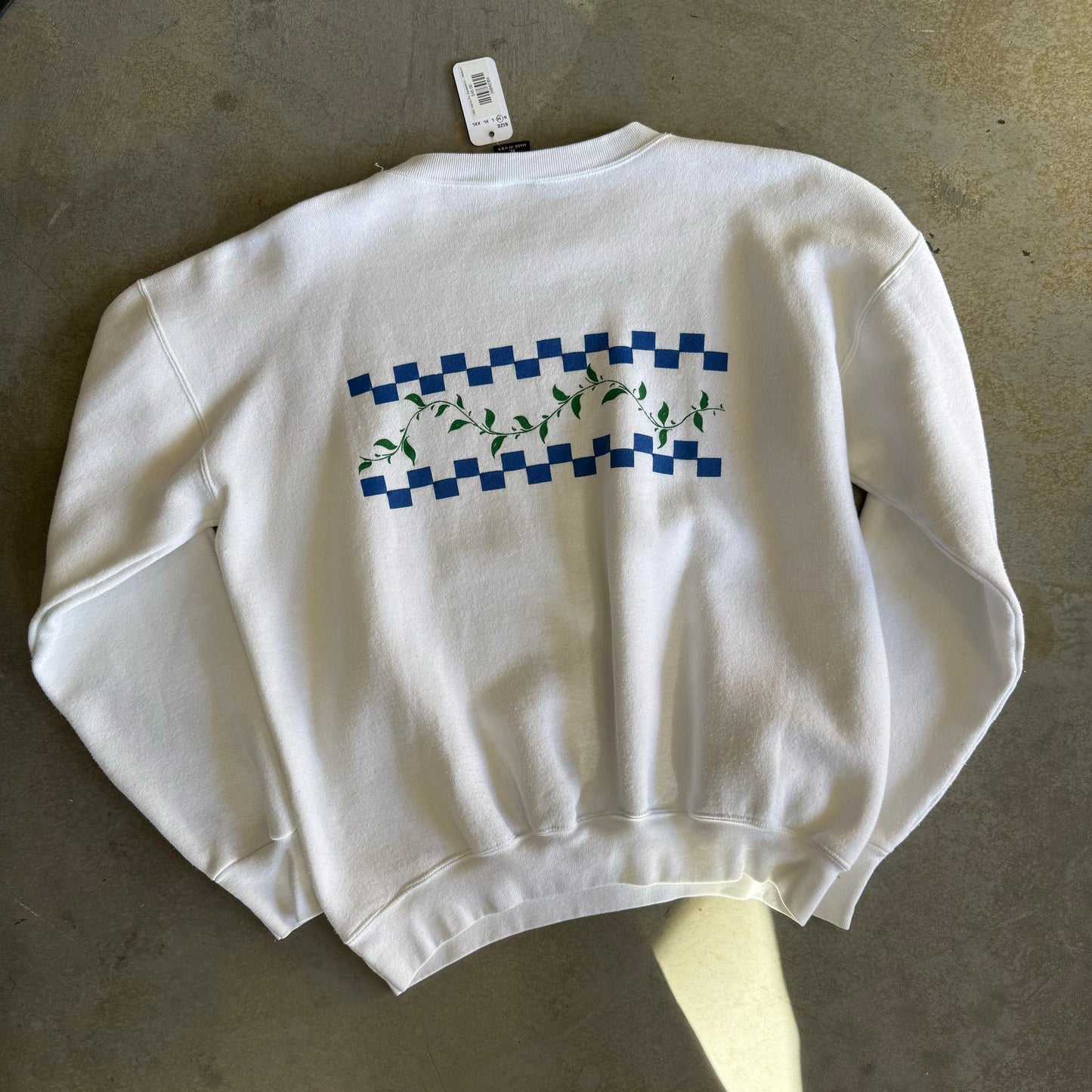 1990 Alpha Phi Sweatshirt - Medium