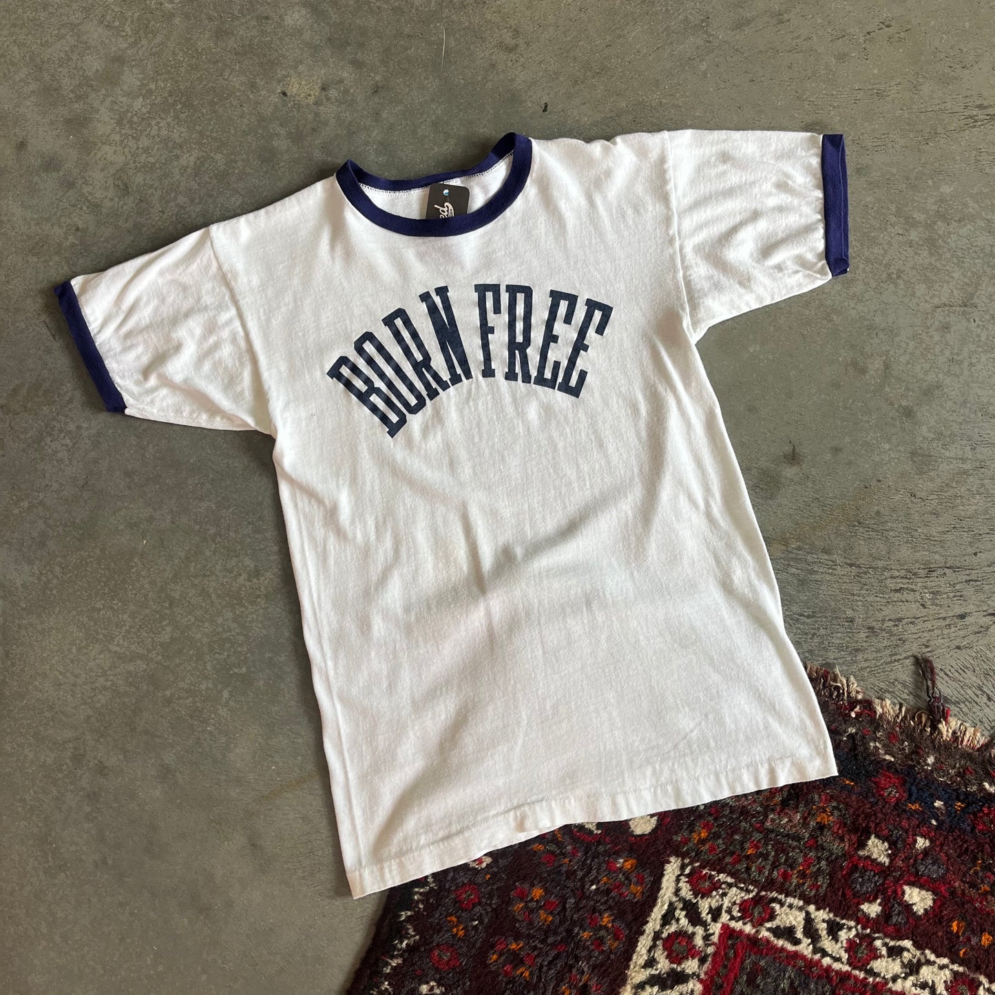 Born Free Champion Shirt - S