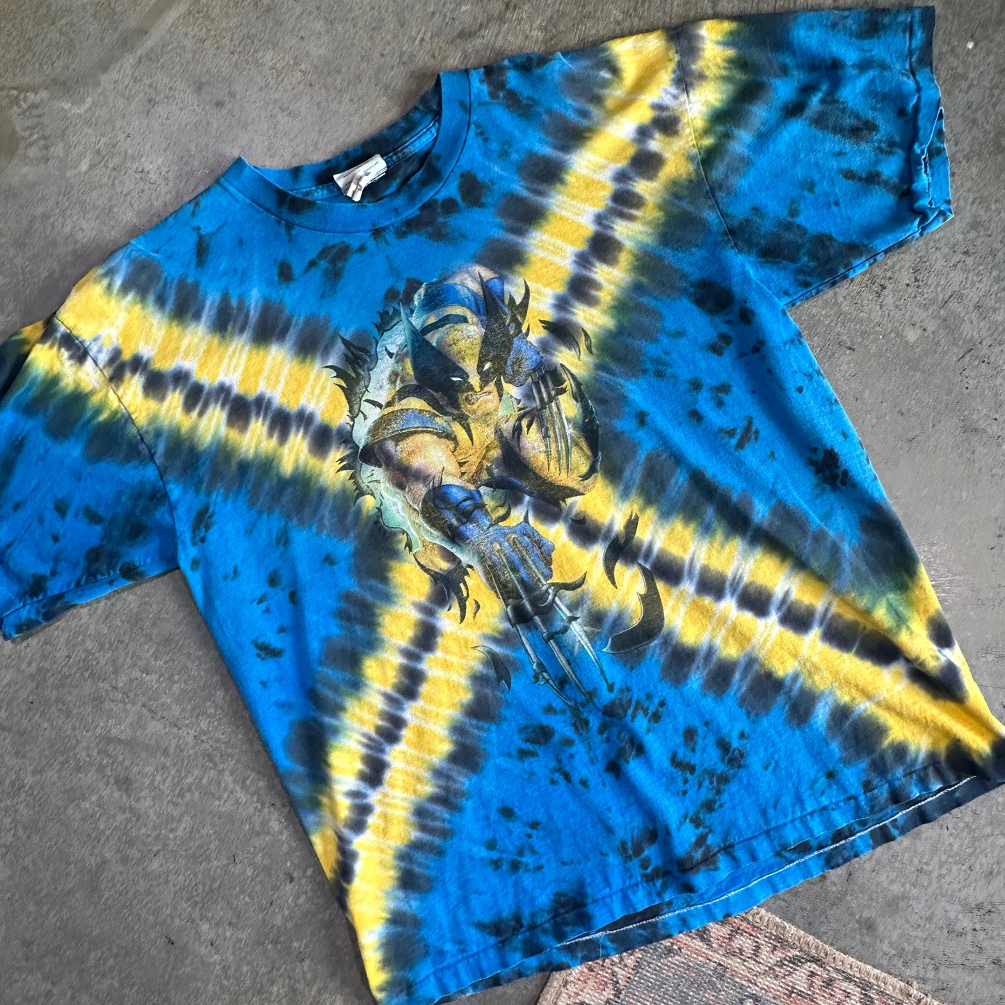 Tie-Dye Wolverine Shirt - L